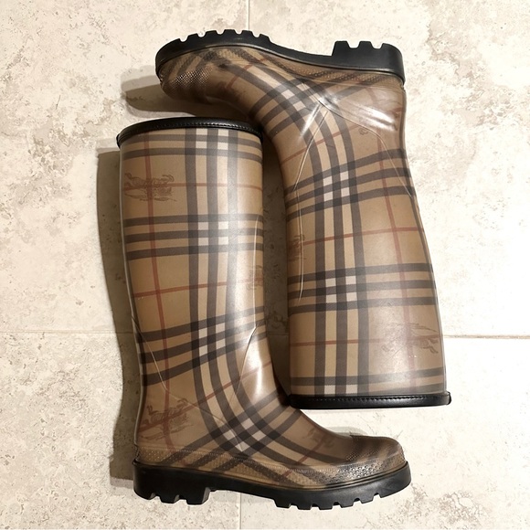 Burberry Haymarket Check Pattern Rubber Rain Boots - Picture 4 of 6